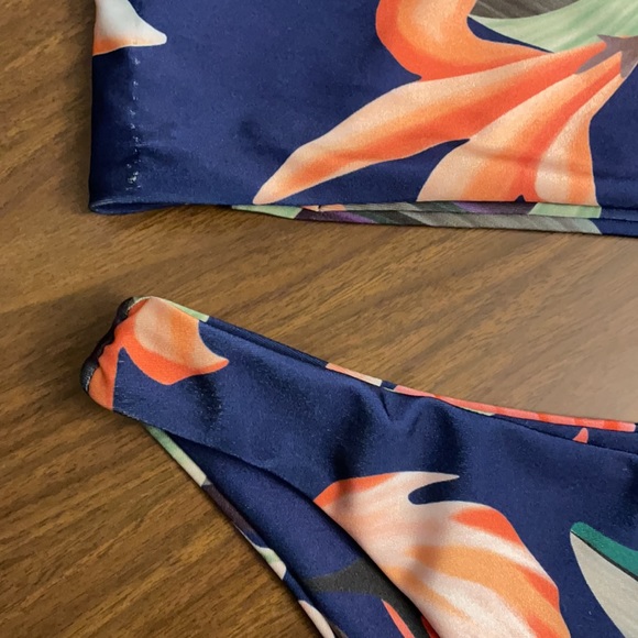 Blue bikini - Picture 2 of 2